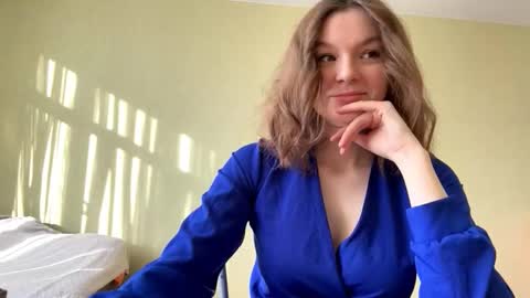 Mila online show from 02/26/26, 09:08