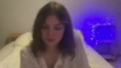 Mila online show from 04/14/26, 06:58