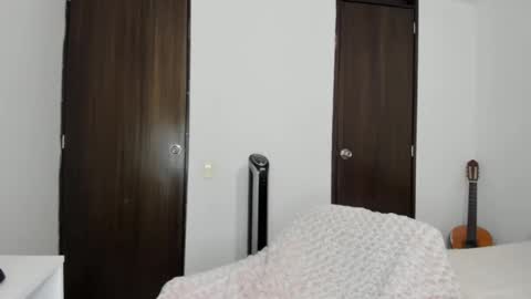 Snapshot of eli_dl chatting on 11/04/25, 11:15 eli_dl online show from 11/04/25, 11:15