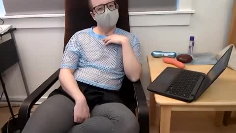 Snapshot of eli_hayes chatting on 02/16/25, 09:05 Elias online show from 02/16/25, 09:05