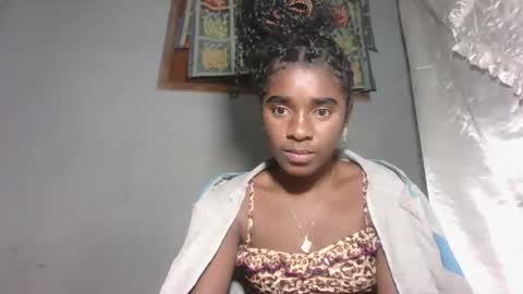 Snapshot of elia011 chatting on 11/09/25, 12:31 elia011 online show from 11/09/25, 12:31