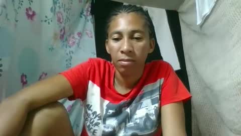 Snapshot of elia011 chatting on 02/18/26, 05:36 elia011 online show from 02/18/26, 05:36