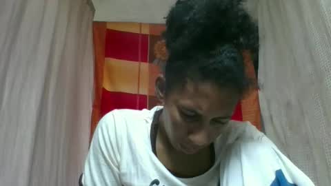 Snapshot of elia011 chatting on 02/26/26, 07:40 elia011 online show from 02/26/26, 07:40