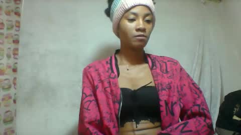 elia011 online show from 06/01/26, 06:15