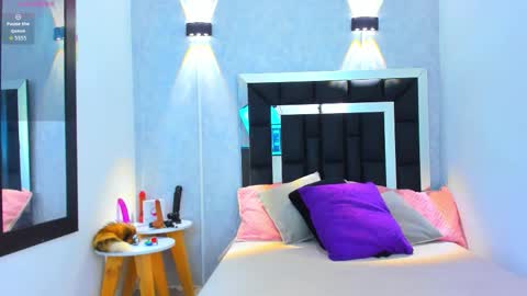  Elian  online show from 03/24/26, 12:32