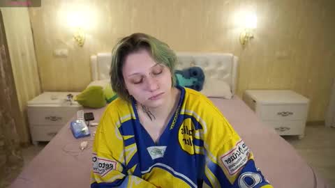 Luna online show from 02/19/26, 12:17