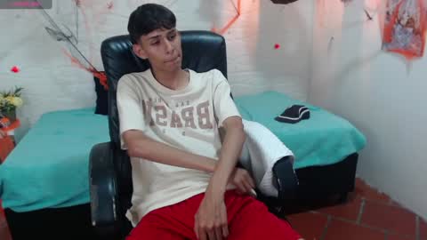 Snapshot of eliasblue chatting on 12/04/24, 04:21 E L I A S online show from 12/04/24, 04:21