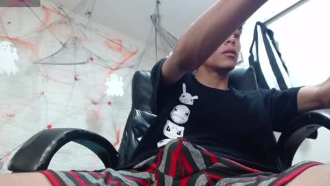 Snapshot of eliasblue chatting on 12/05/24, 03:59 E L I A S online show from 12/05/24, 03:59