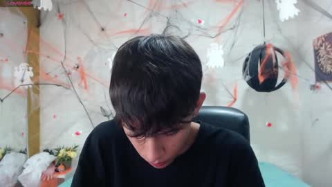 Snapshot of eliasblue chatting on 12/05/24, 07:38 E L I A S online show from 12/05/24, 07:38