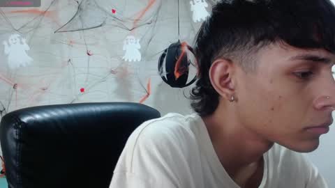 Snapshot of eliasblue chatting on 12/06/24, 10:05 E L I A S online show from 12/06/24, 10:05