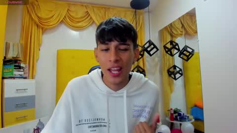 Snapshot of eliasblue chatting on 02/25/25, 03:42 E L I A S online show from 02/25/25, 03:42