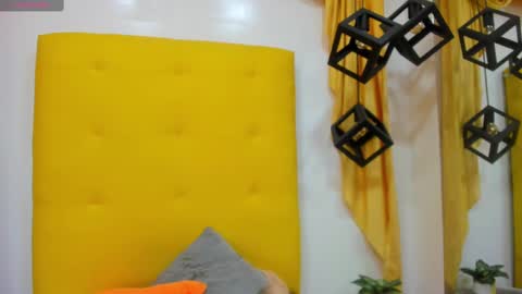 Snapshot of eliasblue chatting on 03/02/25, 09:42 E L I A S online show from 03/02/25, 09:42