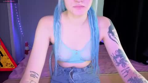elieiza_xo online show from 07/16/26, 09:04