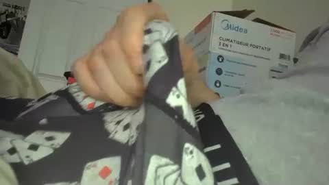 eliexavier123456789 online show from 02/16/25, 05:37