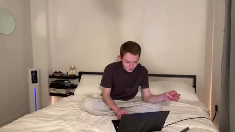 Eli Grayson online show from 12/23/25, 01:47