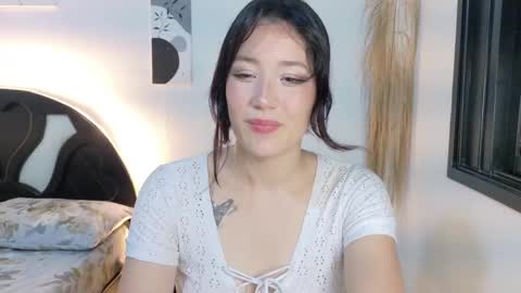 Snapshot of eliiih_ chatting on 04/27/26, 03:04 eliiih_ online show from 04/27/26, 03:04