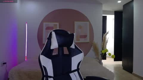 Snapshot of eliiih_ chatting on 05/17/26, 07:54 eliiih_ online show from 05/17/26, 07:54