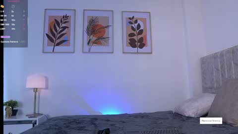 Snapshot of eliizabeth_roberts chatting on 04/30/26, 10:58 E L I I Z A B E T H online show from 04/30/26, 10:58