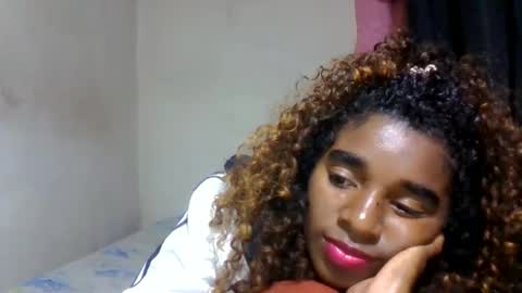 elina981 online show from 05/18/26, 08:03
