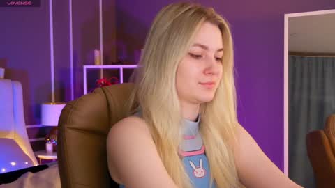 Snapshot of elina_nortas chatting on 02/03/25, 01:09 Elina online show from 02/03/25, 01:09