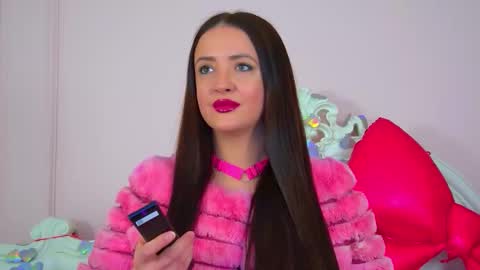 ElinaBellucci online show from 02/13/26, 06:09