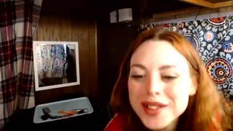 Snapshot of elinalaverins chatting on 06/25/26, 05:12 Elina online show from 06/25/26, 05:12