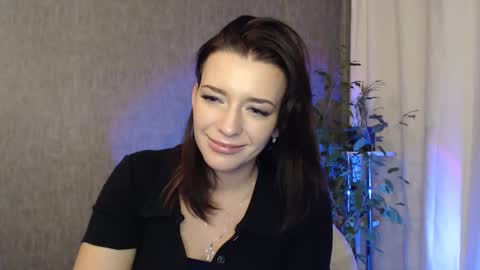 Elina online show from 12/12/24, 11:25