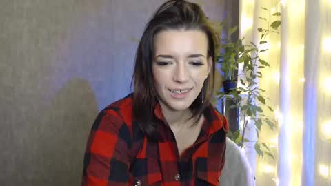 Elina online show from 12/31/24, 12:00
