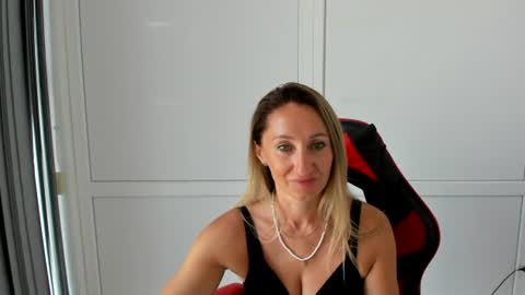 Milena online show from 07/20/26, 06:28