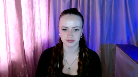 ElinaStar online show from 06/18/26, 07:52