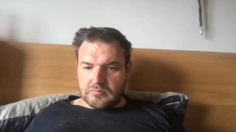 Snapshot of eliot26 chatting on 05/10/26, 11:15 e26 online show from 05/10/26, 11:15