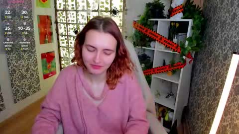 Snapshot of elis_cherry chatting on 11/18/25, 02:06 Elis online show from 11/18/25, 02:06