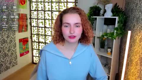 Snapshot of elis_cherry chatting on 11/21/25, 02:32 Elis online show from 11/21/25, 02:32