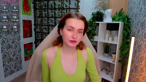 Snapshot of elis_cherry chatting on 12/15/25, 02:05 Elis online show from 12/15/25, 02:05