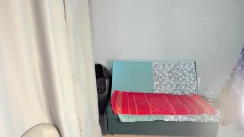 Elis online show from 12/16/25, 01:32