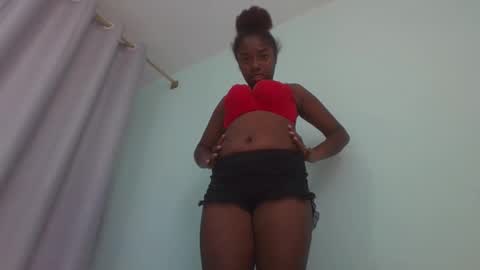 elisa821456 online show from 03/05/26, 11:39