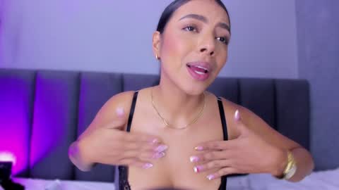 Elisa online show from 01/30/25, 11:13