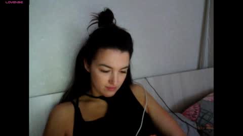 elisa_dove208 online show from 01/13/26, 04:51