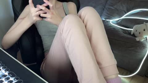 Snapshot of elisa_north chatting on 02/22/25, 01:46 Elisa North online show from 02/22/25, 01:46