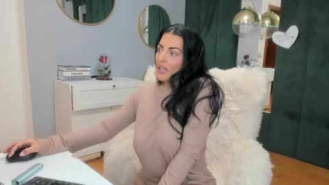 Maria online show from 11/02/25, 06:05