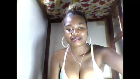 elisabeth2525 online show from 10/13/25, 07:41