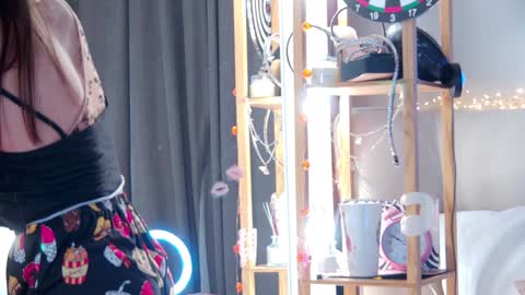 ElisabethDavis online show from 01/25/25, 06:57