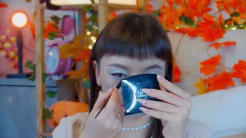 ElisabethDavis online show from 10/17/25, 02:30