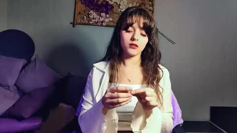 Snapshot of elisabethmikowski chatting on 03/18/26, 01:14 Elin online show from 03/18/26, 01:14