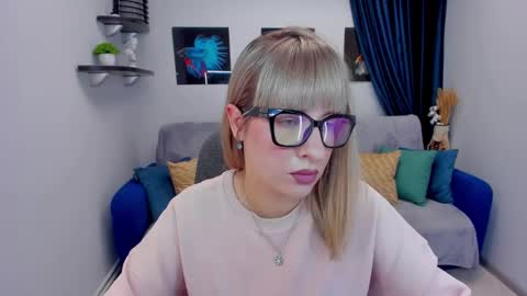 Elisabeth online show from 01/11/25, 11:12