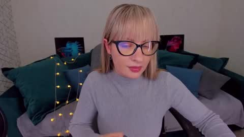 Elisabeth online show from 02/02/25, 02:45