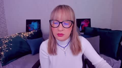 Elisabeth online show from 02/23/25, 11:22