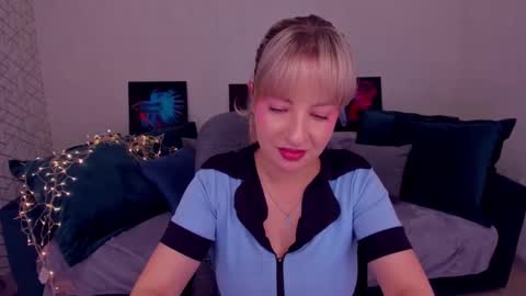 Elisabeth online show from 03/01/25, 02:55