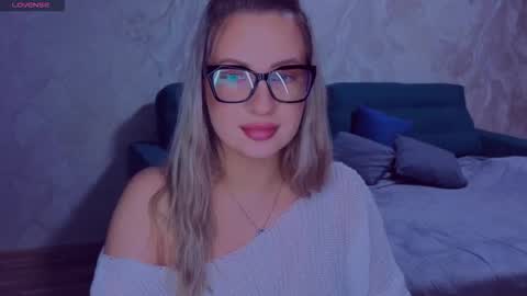 Elisabeth online show from 10/15/25, 06:19