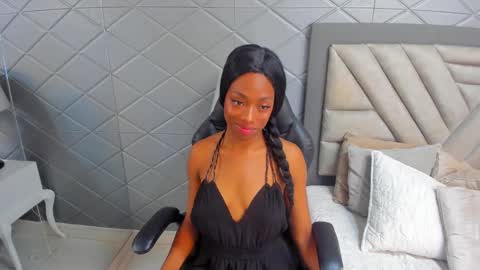 Snapshot of elisabettamonroy chatting on 09/27/25, 11:10 elisabettamonroy online show from 09/27/25, 11:10